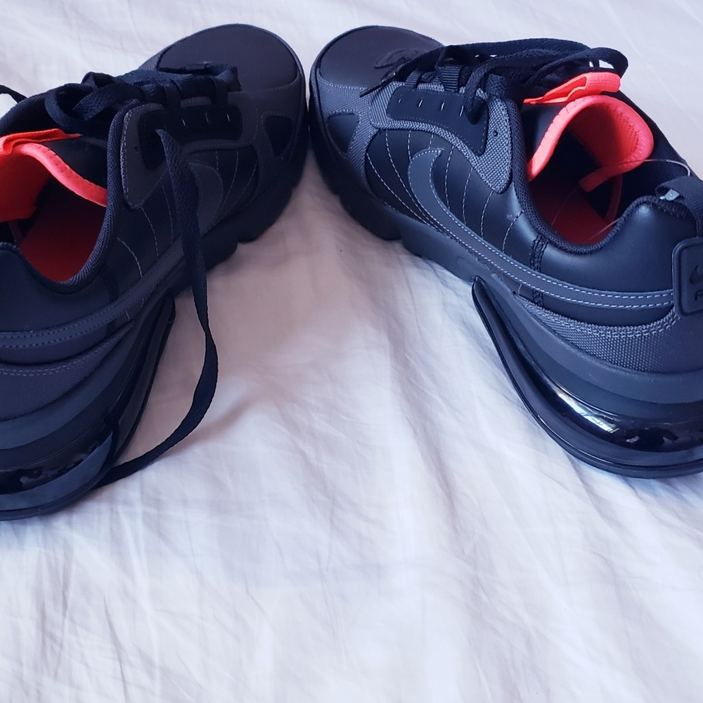 Nike Air Max 270 Futura SE - Picture 3 of 7